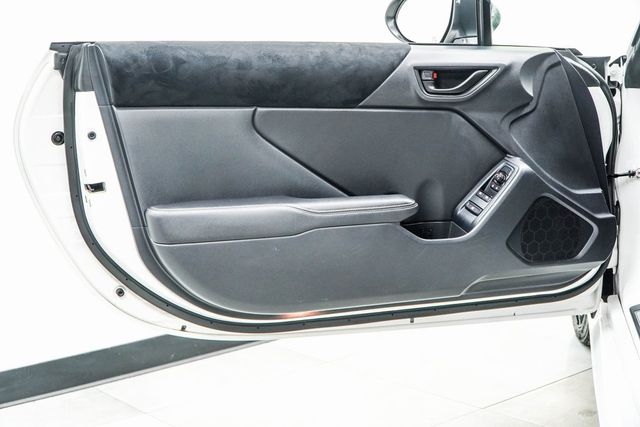 2024 Toyota GR86 Premium Automatic - 22936703 - 39