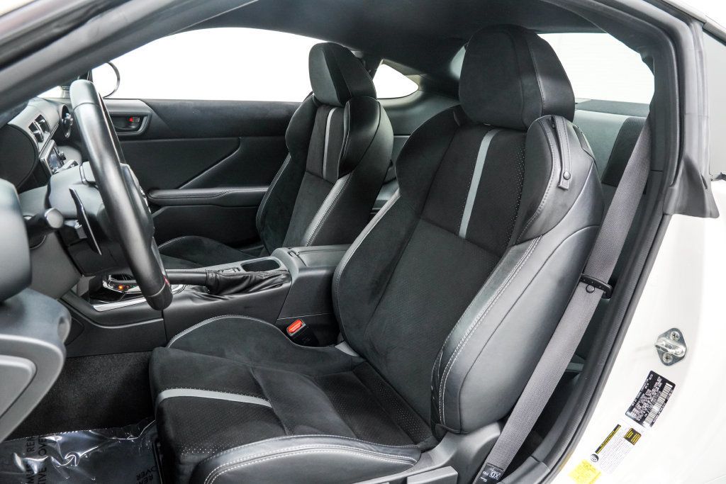 Toyota GR86 photo 16