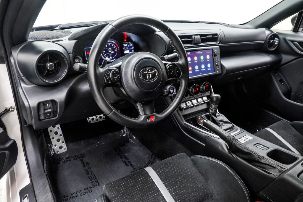 Toyota GR86 photo 19