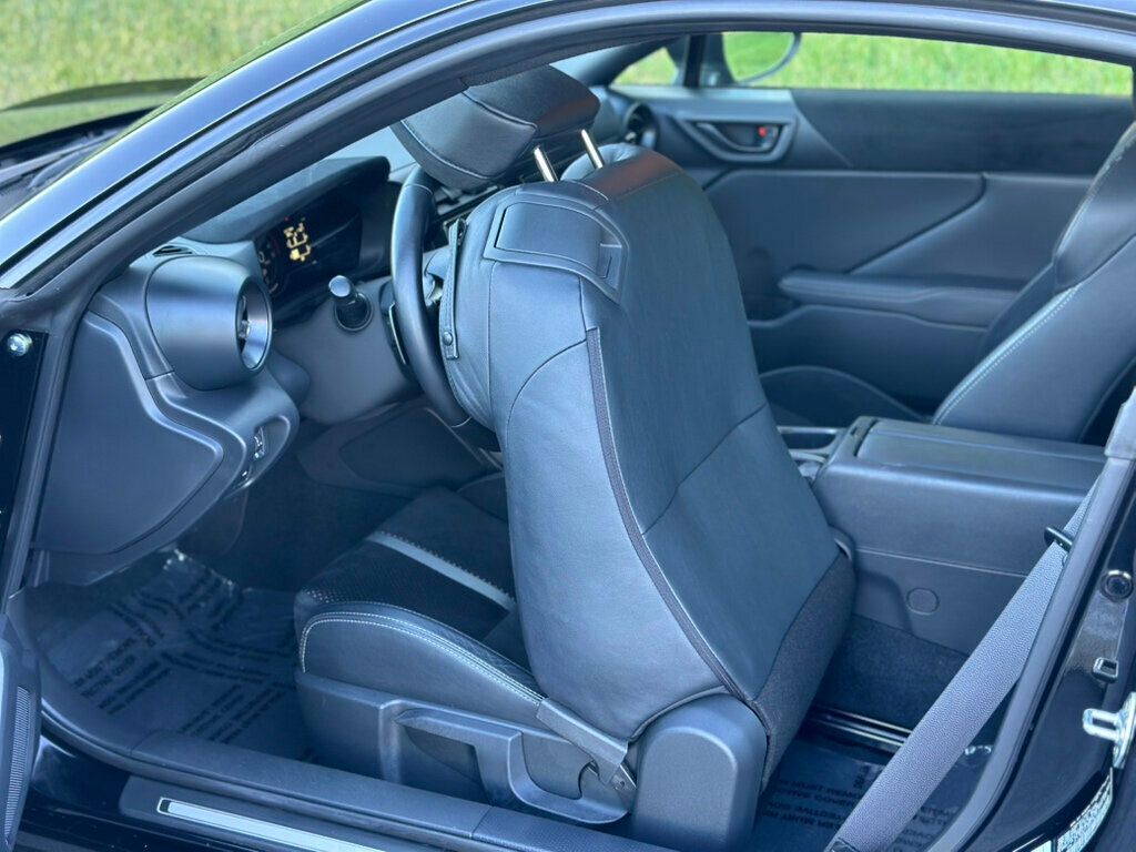 2024 Toyota GR86 Premium photo 19