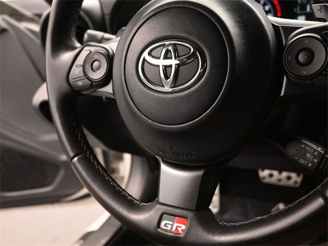 2024 Toyota GR86 Premium photo 13