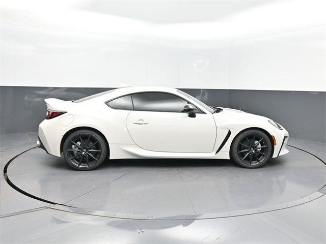 2024 Toyota GR86 Premium photo 27