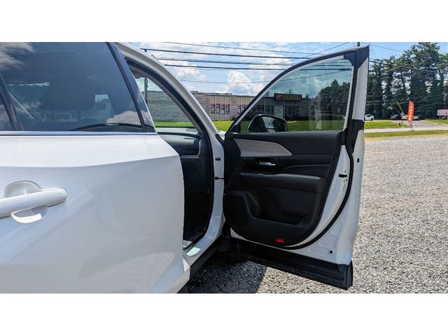 2024 Toyota Grand Highlander Hybrid Limited AWD - 22946213 - 10