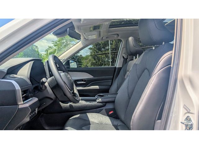 2024 Toyota Grand Highlander Hybrid Limited AWD - 22946213 - 13