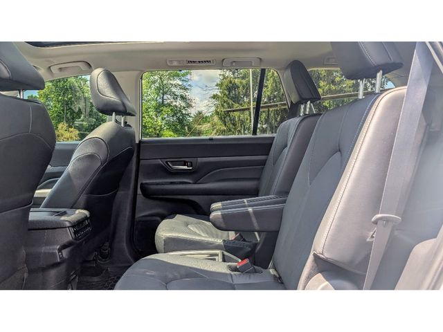 2024 Toyota Grand Highlander Hybrid Limited AWD - 22946213 - 17