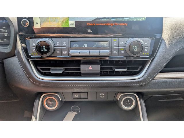 2024 Toyota Grand Highlander Hybrid Limited AWD - 22946213 - 28