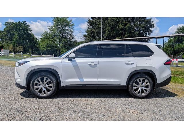 2024 Toyota Grand Highlander Hybrid Limited AWD - 22946213 - 3