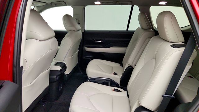 2024 Toyota Grand Highlander Hybrid Limited AWD w/ Panoramic View Camera - 23083962 - 18