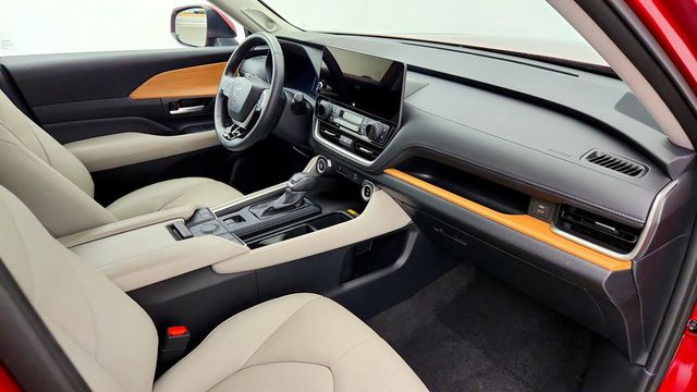 2024 Toyota Grand Highlander Hybrid Limited AWD w/ Panoramic View Camera - 23083962 - 23