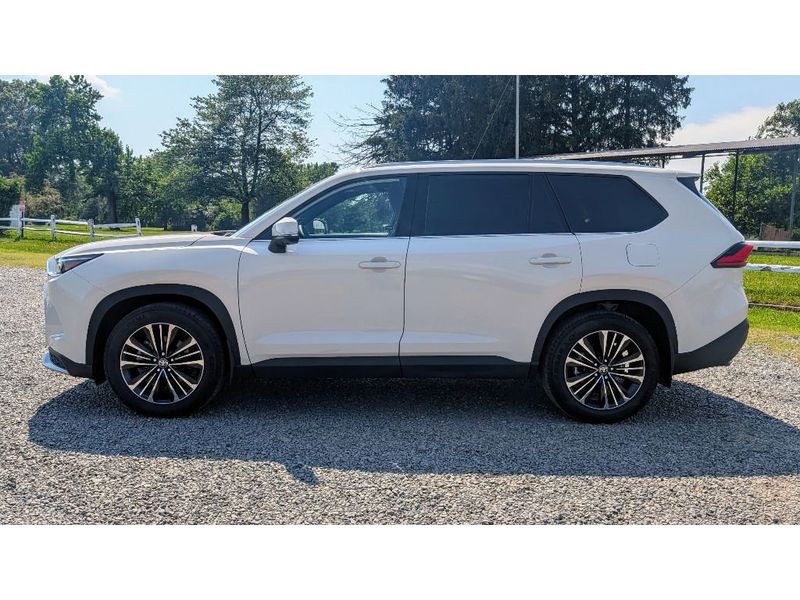 2024 Toyota Grand Highlander Hybrid Platinum photo 4
