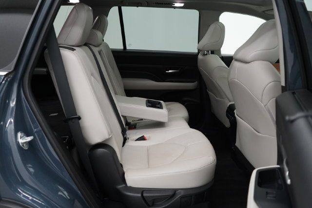2024 Toyota Grand Highlander Limited - 23092669 - 45