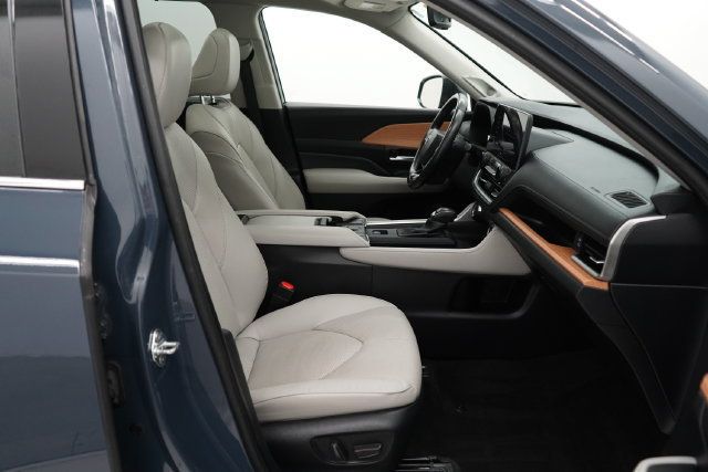 2024 Toyota Grand Highlander Limited - 23092669 - 48