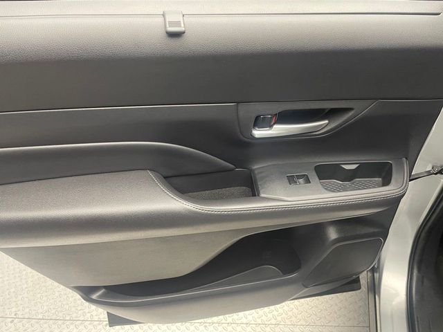 2024 Toyota Grand Highlander Limited AWD - 23010305 - 31