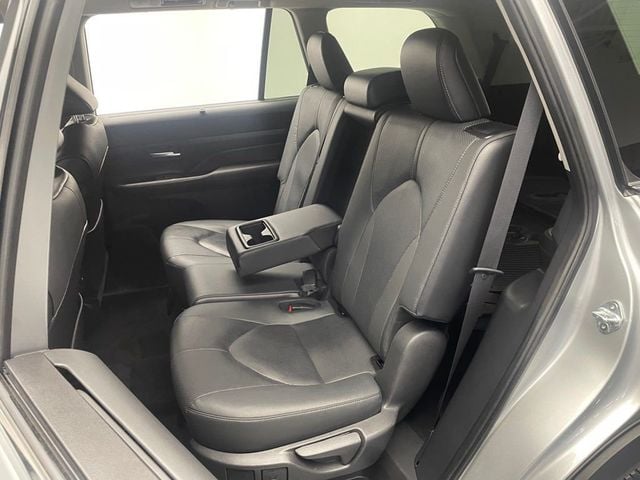 2024 Toyota Grand Highlander Limited AWD - 23010305 - 33