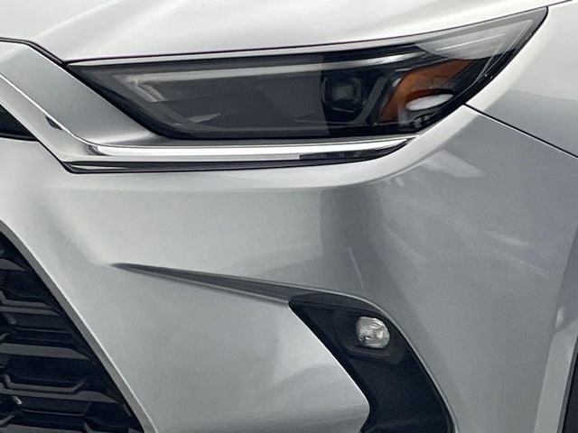 2024 Toyota Grand Highlander Limited AWD - 23010305 - 46