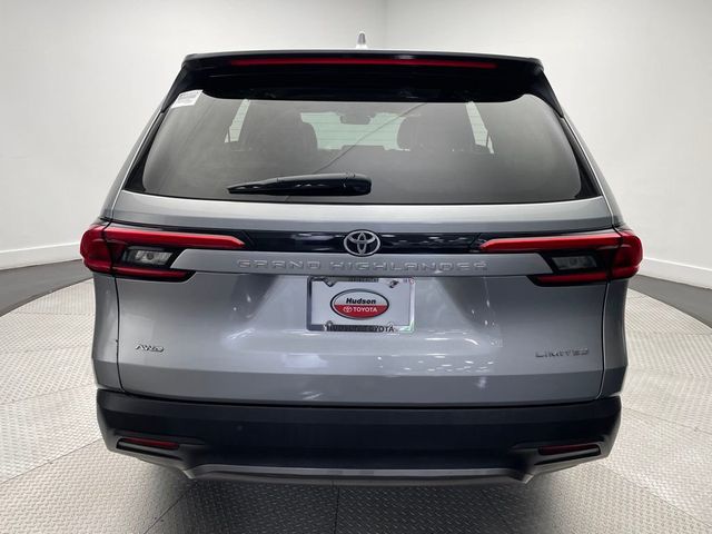 2024 Toyota Grand Highlander Limited AWD - 23015926 - 5