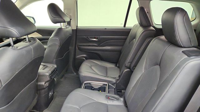 2024 Toyota Grand Highlander Limited AWD with Panoramic View Camera - 22984967 - 19