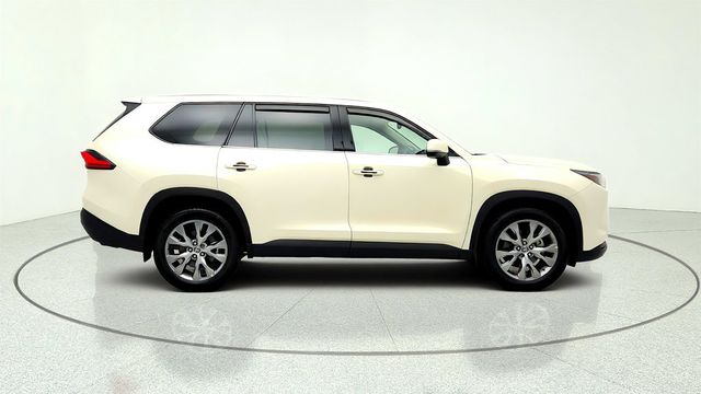 2024 Toyota Grand Highlander Limited AWD w/ Panoramic Roof - 23030977 - 3