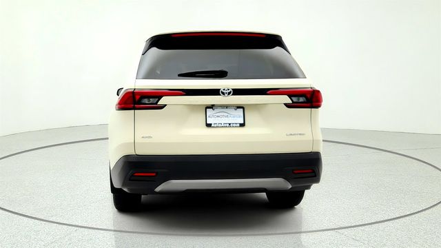 2024 Toyota Grand Highlander Limited AWD w/ Panoramic Roof - 23030977 - 5
