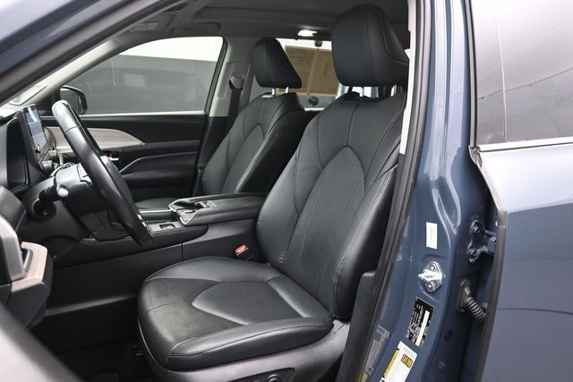 2024 Toyota Grand Highlander Limited FWD - 23020412 - 4