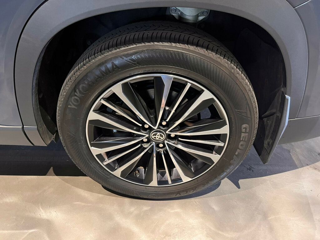 2024 Toyota Grand Highlander LocalTrade/Hybrid/MAX Platinum/Htd&CldSeats/PanoRoof/AdapCruise - 23021741 - 9