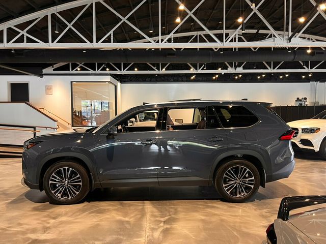2024 Toyota Grand Highlander LocalTrade/Hybrid/MAX Platinum/Htd&CldSeats/PanoRoof/AdapCruise - 23021741 - 1