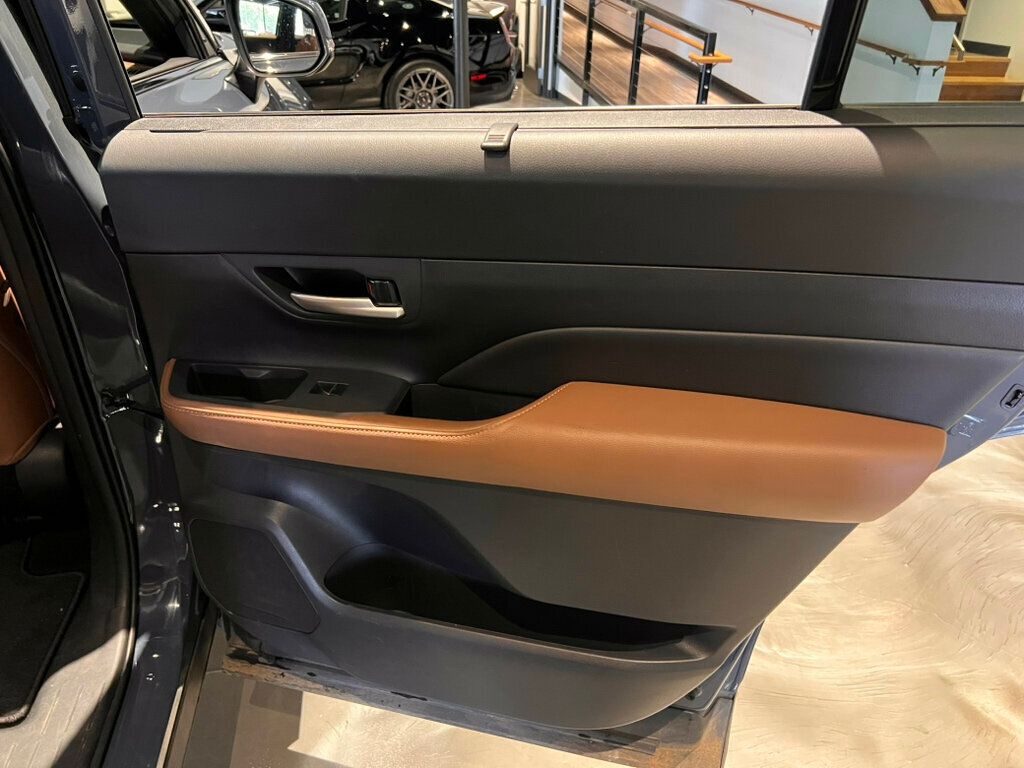 2024 Toyota Grand Highlander LocalTrade/Hybrid/MAX Platinum/Htd&CldSeats/PanoRoof/AdapCruise - 23021741 - 25