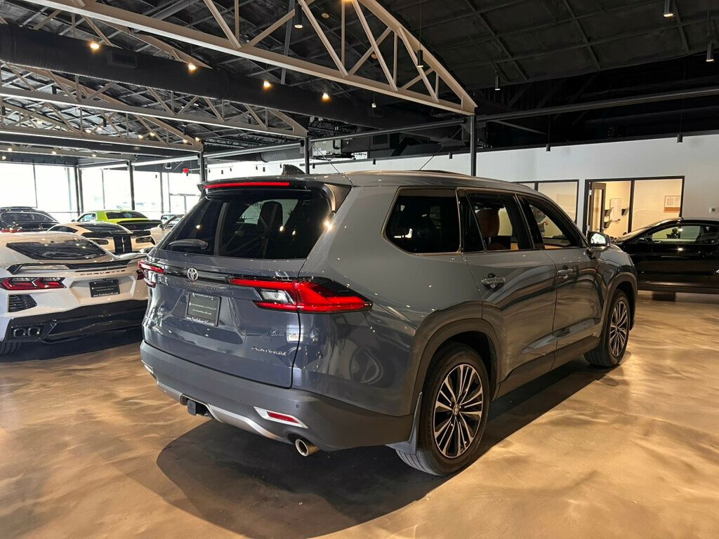 2024 Toyota Grand Highlander LocalTrade/Hybrid/MAX Platinum/Htd&CldSeats/PanoRoof/AdapCruise - 23021741 - 4
