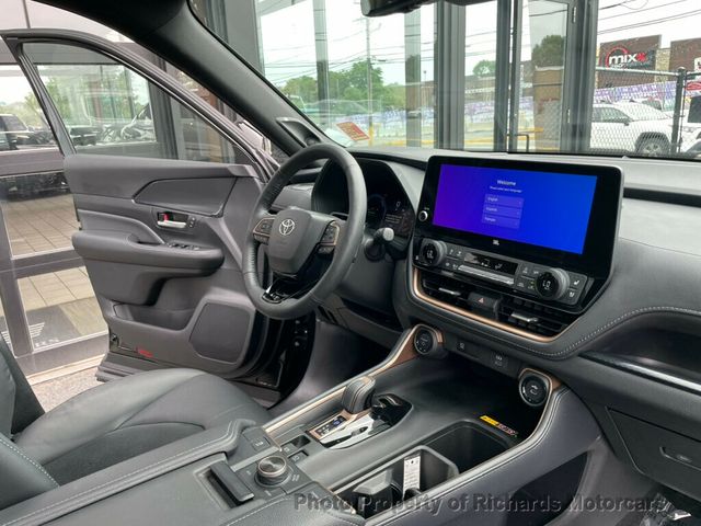 2024 Toyota Grand Highlander Platinum AWD - 22882821 - 20