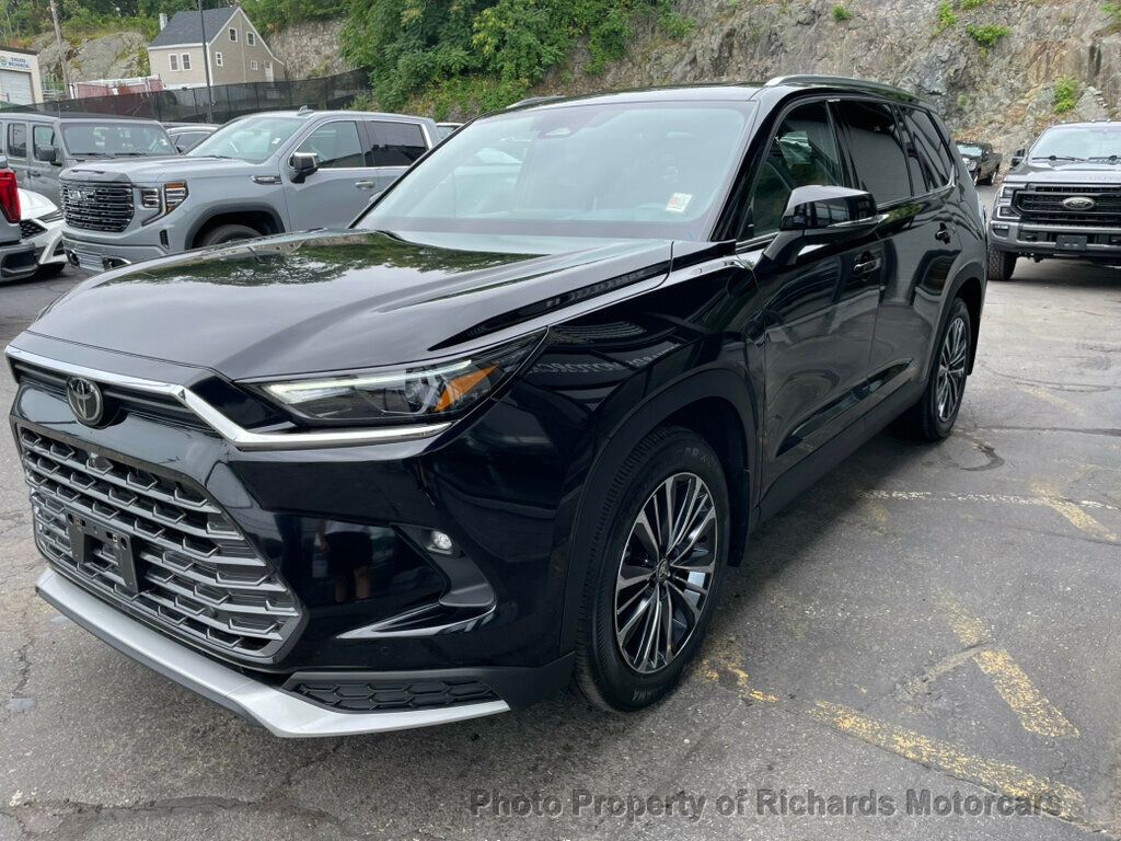 2024 Toyota Grand Highlander Platinum AWD - 22882821 - 4