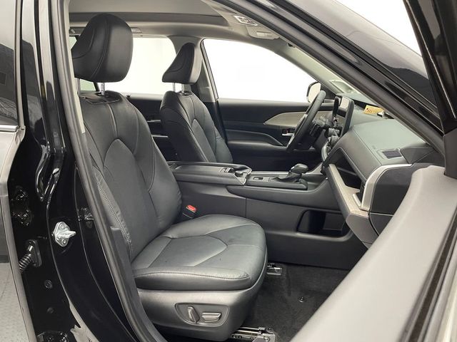 2024 Toyota Grand Highlander Platinum AWD - 22920596 - 17