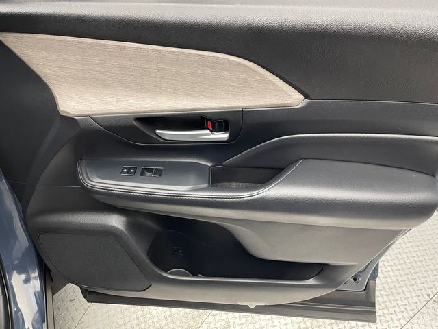 2024 Toyota Grand Highlander Platinum AWD - 22975363 - 17