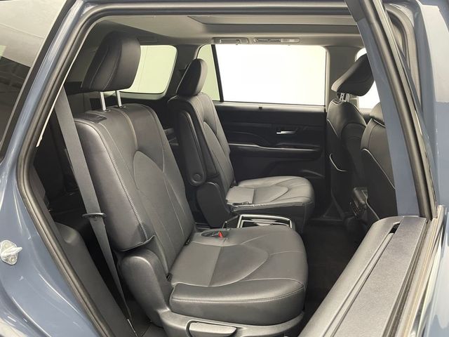 2024 Toyota Grand Highlander Platinum AWD - 22975363 - 41