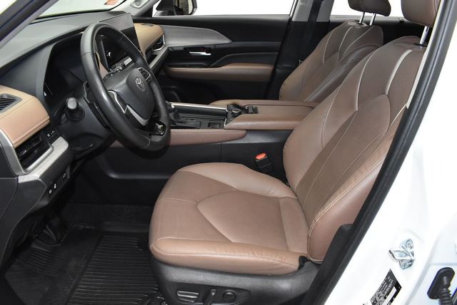 2024 Toyota Grand Highlander Platinum AWD - 23023897 - 12