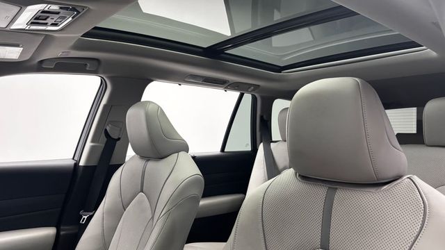 2024 Toyota Grand Highlander Platinum AWD - 23030150 - 12