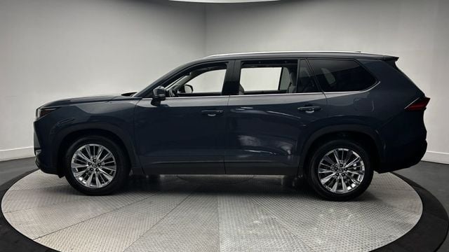 2024 Toyota Grand Highlander Platinum AWD - 23030150 - 2