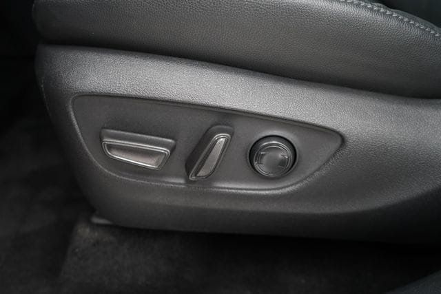 2024 Toyota Grand Highlander XLE - 23079505 - 12