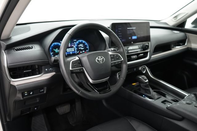 2024 Toyota Grand Highlander XLE - 23079505 - 13