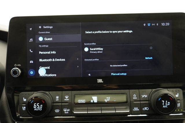2024 Toyota Grand Highlander XLE - 23079505 - 28