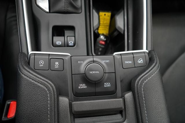 2024 Toyota Grand Highlander XLE - 23079505 - 33
