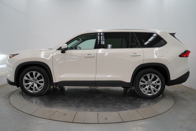 2024 Toyota Grand Highlander XLE - 23079505 - 3