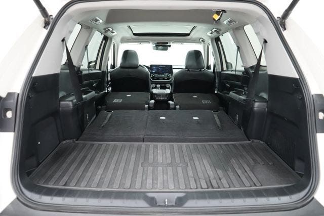 2024 Toyota Grand Highlander XLE - 23079505 - 43