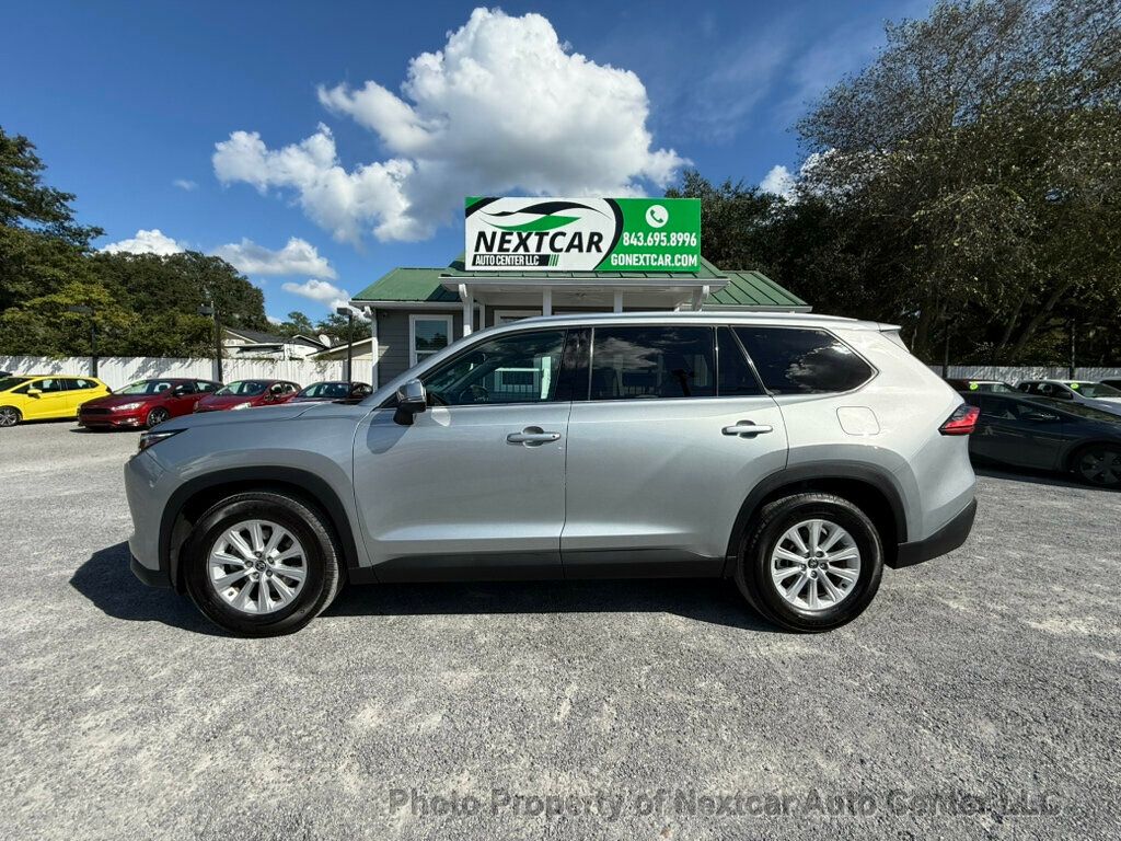 2024 Toyota Grand Highlander XLE AWD photo 2