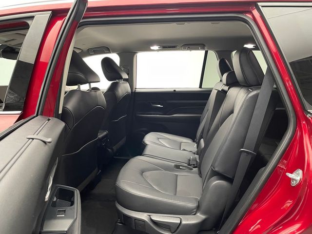 2024 Toyota Grand Highlander XLE AWD - 22926592 - 32