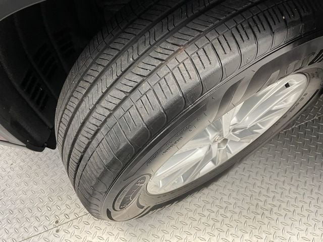 2024 Toyota Grand Highlander XLE AWD - 22926592 - 50