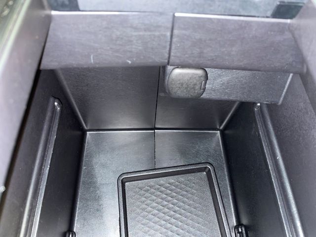 2024 Toyota Grand Highlander XLE AWD - 22951229 - 29