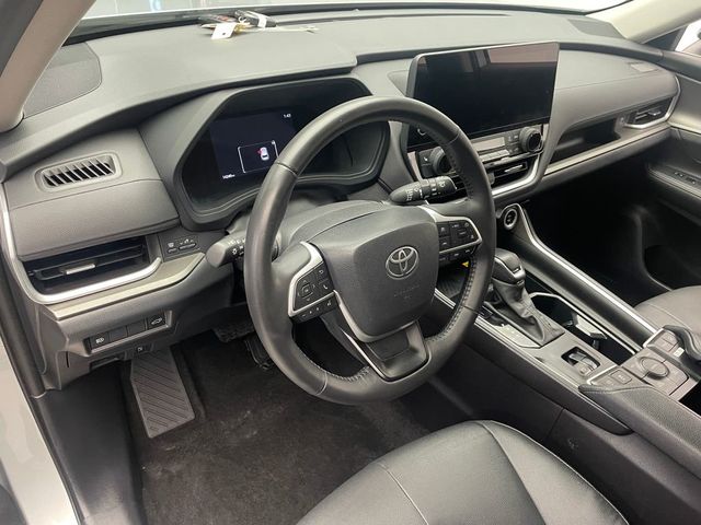 2024 Toyota Grand Highlander XLE AWD - 22975362 - 10