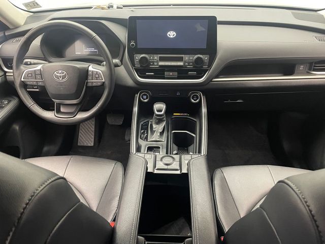 2024 Toyota Grand Highlander XLE AWD - 22975362 - 18