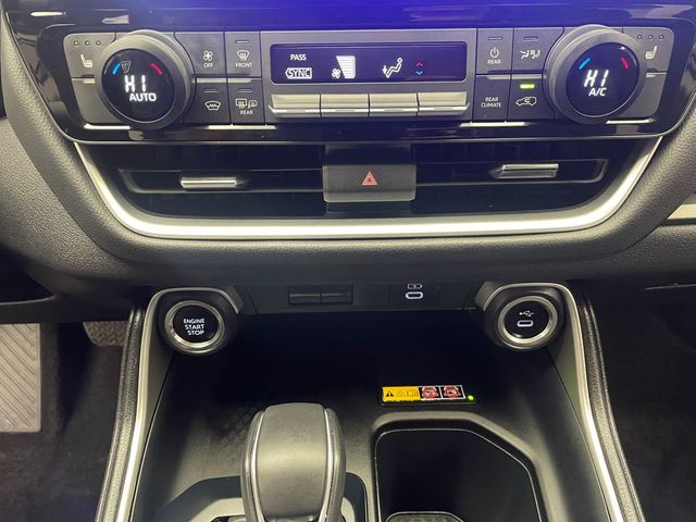 2024 Toyota Grand Highlander XLE AWD - 22975362 - 26