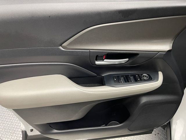 2024 Toyota Grand Highlander XLE AWD - 23013207 - 8